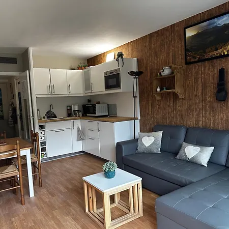 Cosy, Parfait Pour Les Familles, Entierement Renove , Sans Vis A Vis, Au Pied Des Pistes * Laveissière